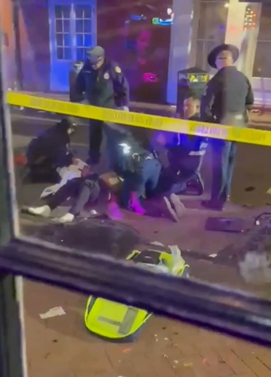 Harrowing video shows shootout between New Orleans terrorist Shamsud-Din Jabbar, cops after his deadly rampage: ‘What the f–k!’