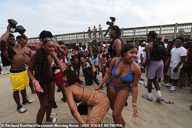 Attendees will be ushered from the beaches and encouraged to spend the remainder of their Saturday night elsewhere in Savannah