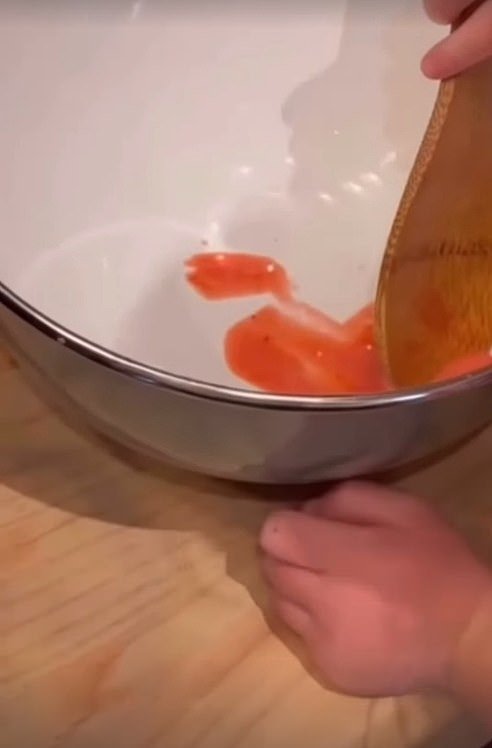 'It's beautiful,' the toddler gushed in a strong Californian accent