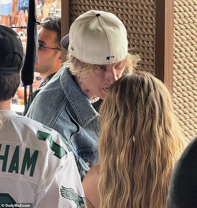 The sighting comes on the heels of fresh romance buzz linking Sydney to It Ends With Us star Brandon Sklenar — but from the looks of it, she’s keeping her options wide open