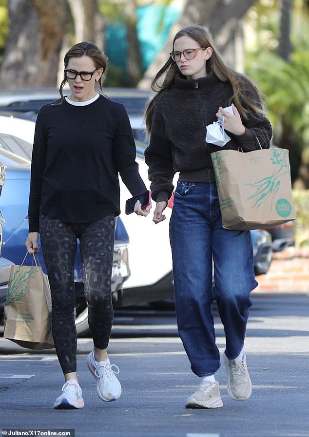 Ben Affleck, 52, and Jennifer Garner's, 53, daughter Violet, 19, recalled having an argument with her famous mom in a candid essay for Yale; Jennifer and Violet pictured May 18 in LA