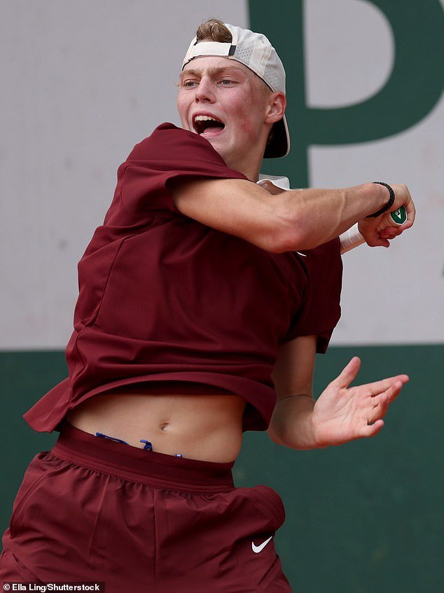 Hewitt survived being down 5-3 in the second set, then giving his opponent match point before turning it around to take the match to a deciding set