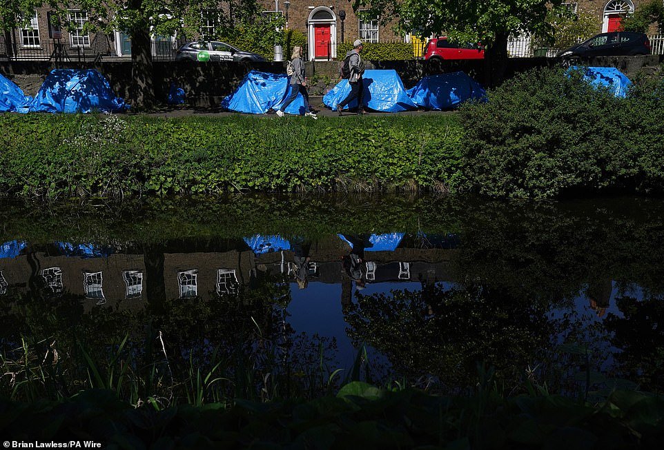 When the tented camp was dismantled on Mount Street, the area around the IPO was cordoned off. More asylum seekers gathered at the office on Thursday but were told the authorities were at that point not able to provide them with accommodation.
