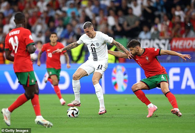 European football experts believe Sesko still needs to improve his link-up play